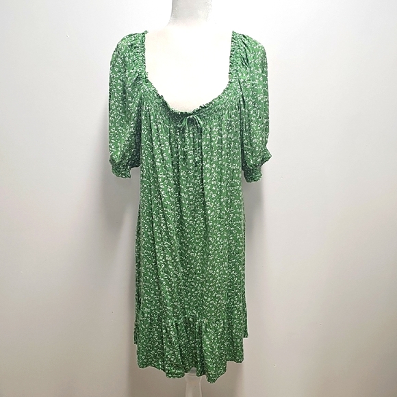 California Bay Co Womens Round Elastic Neckline Short Green Floral Dress Size 2X - Picture 1 of 10